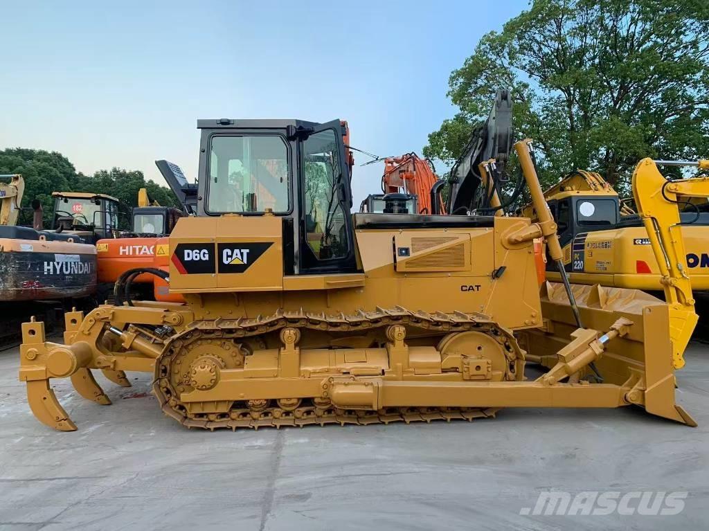 CAT D 6 G Bouteurs sur chenilles