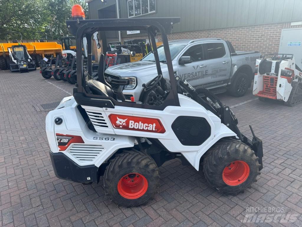 Bobcat L 28 Mini chargeuse