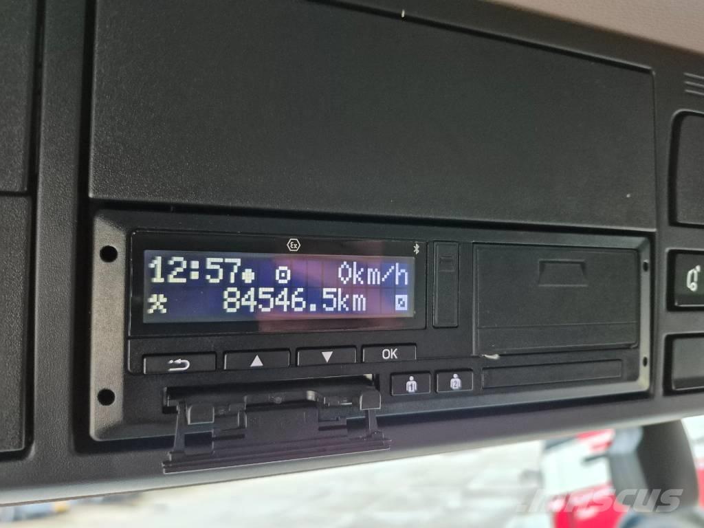 DAF XD 370 Camion à rideaux coulissants (PLSC)