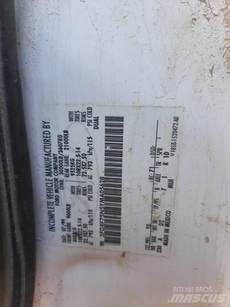 Ford F 750 Camion citerne à eau