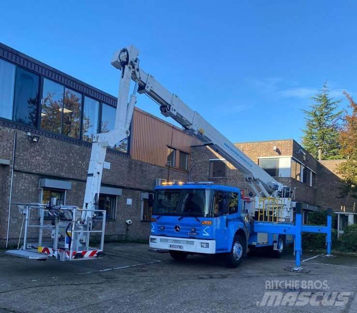 Bronto F32 RL Camion nacelle