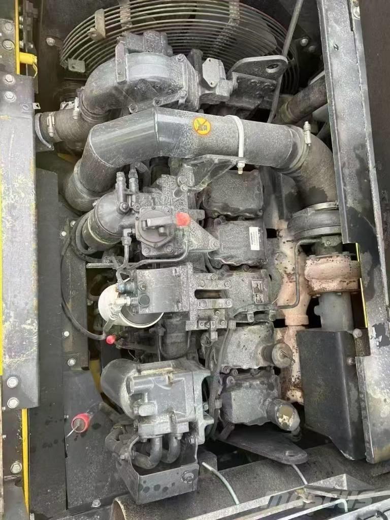 Komatsu 400-8 Pelle sur chenilles