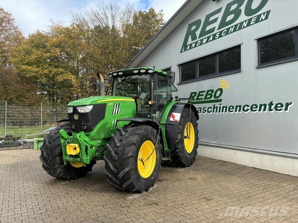 John Deere 6215R Tracteur