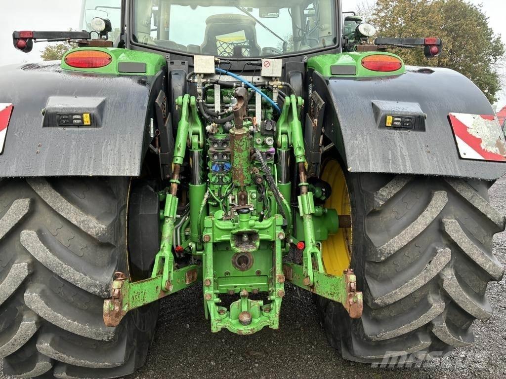 John Deere 6215R Tracteur
