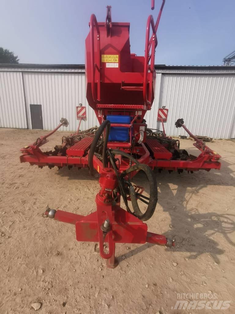 Horsch Pronto 4 DC Semoir combiné