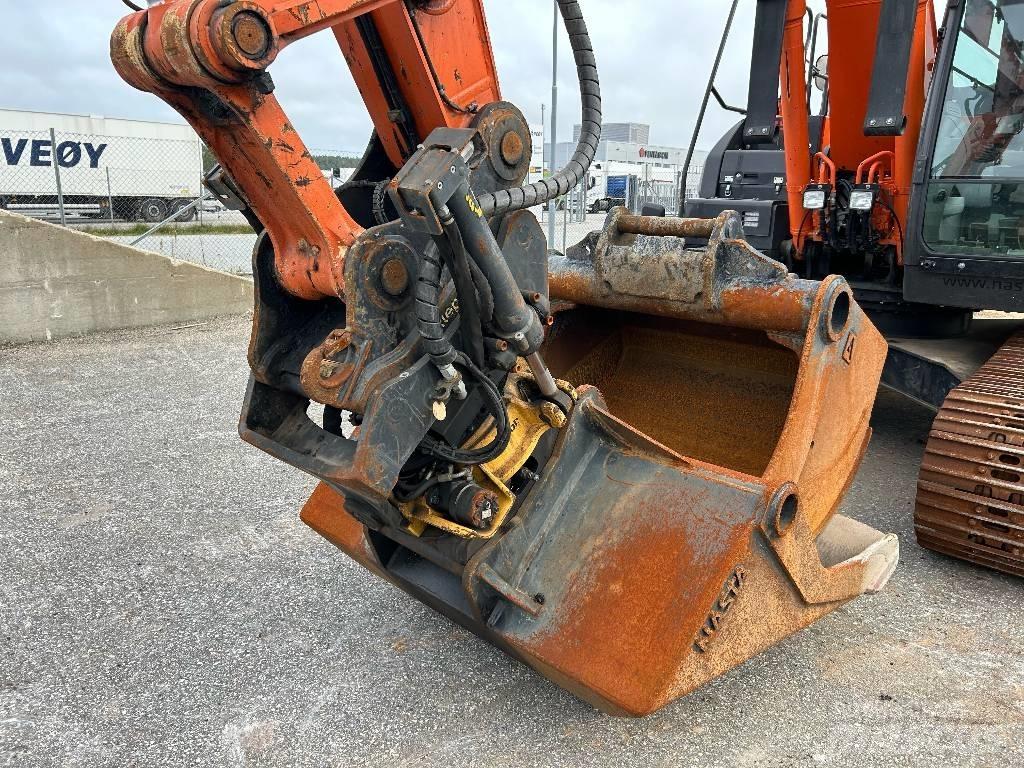Hitachi ZX 210 LC-6 Pelle sur chenilles