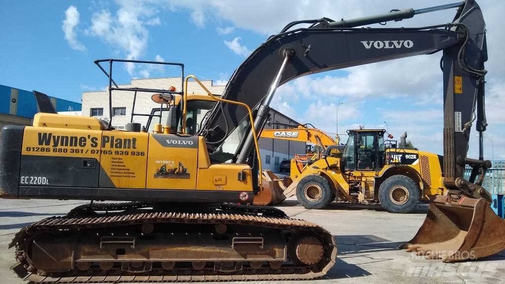 Volvo EC220DL Pelle sur chenilles