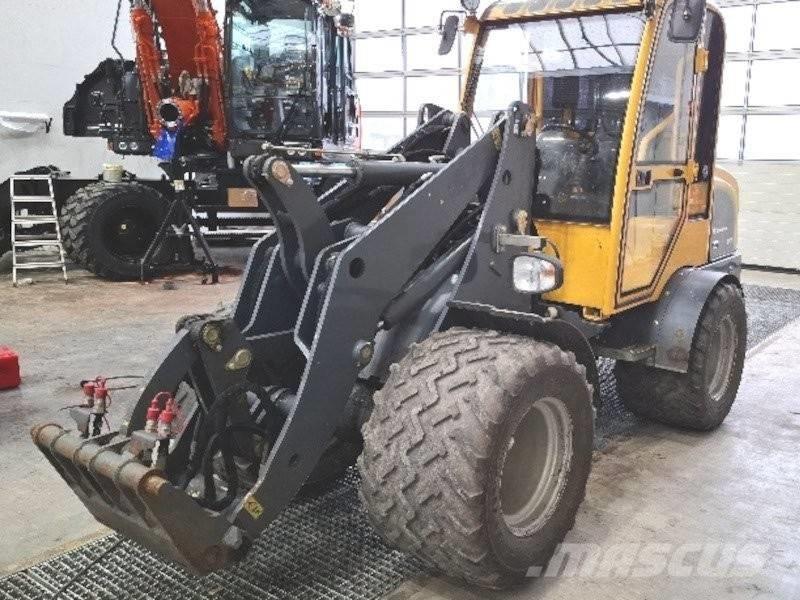 Eurotrac W13 Chargeuse compacte