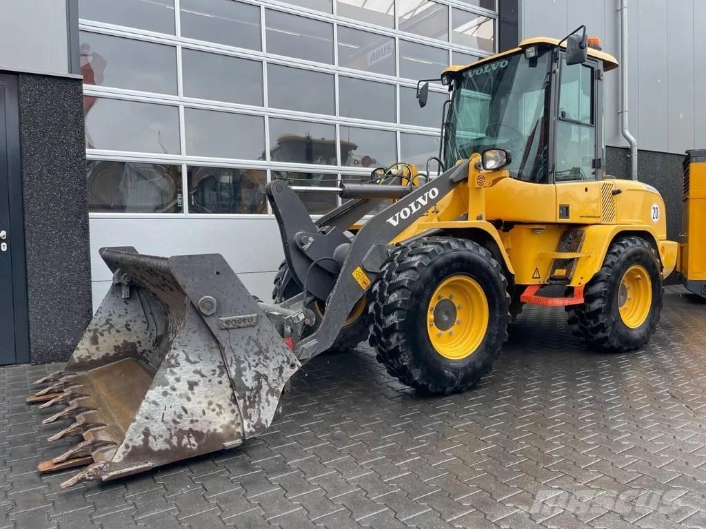 Volvo L30G Chargeuse sur pneus