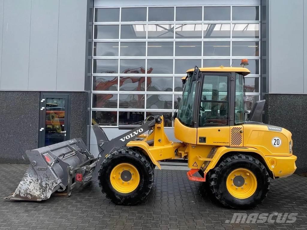 Volvo L30G Chargeuse sur pneus