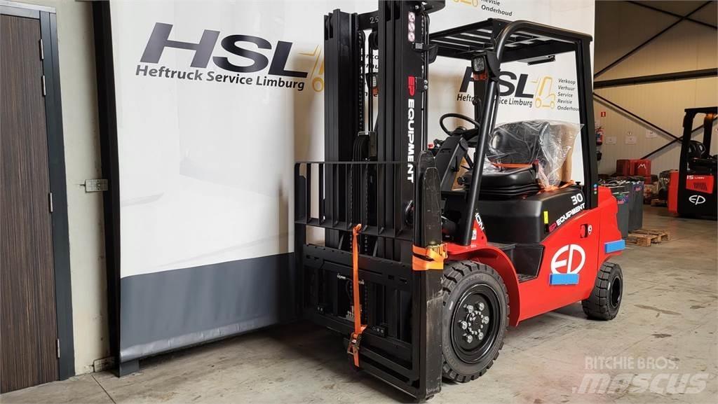  EFL303-S 2025 Chariots élévateurs électriques