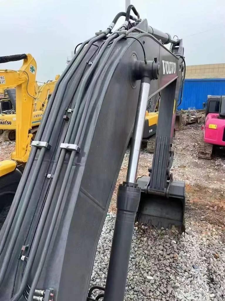 Volvo EC 240 Pelle sur chenilles