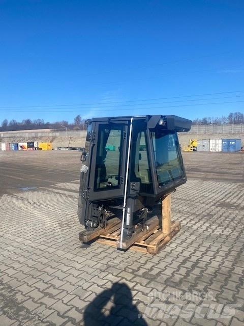 CASE D 1650 NEW CAB Cabine