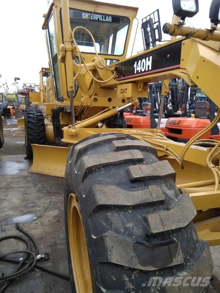 CAT 140 H Niveleuse