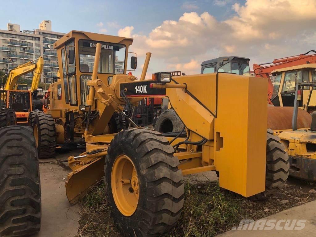 CAT 140 K Niveleuse