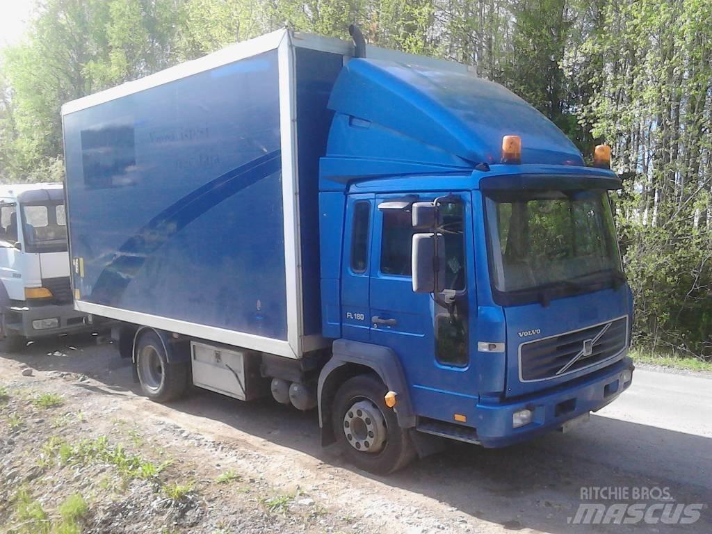Volvo FL 220 Camion Fourgon