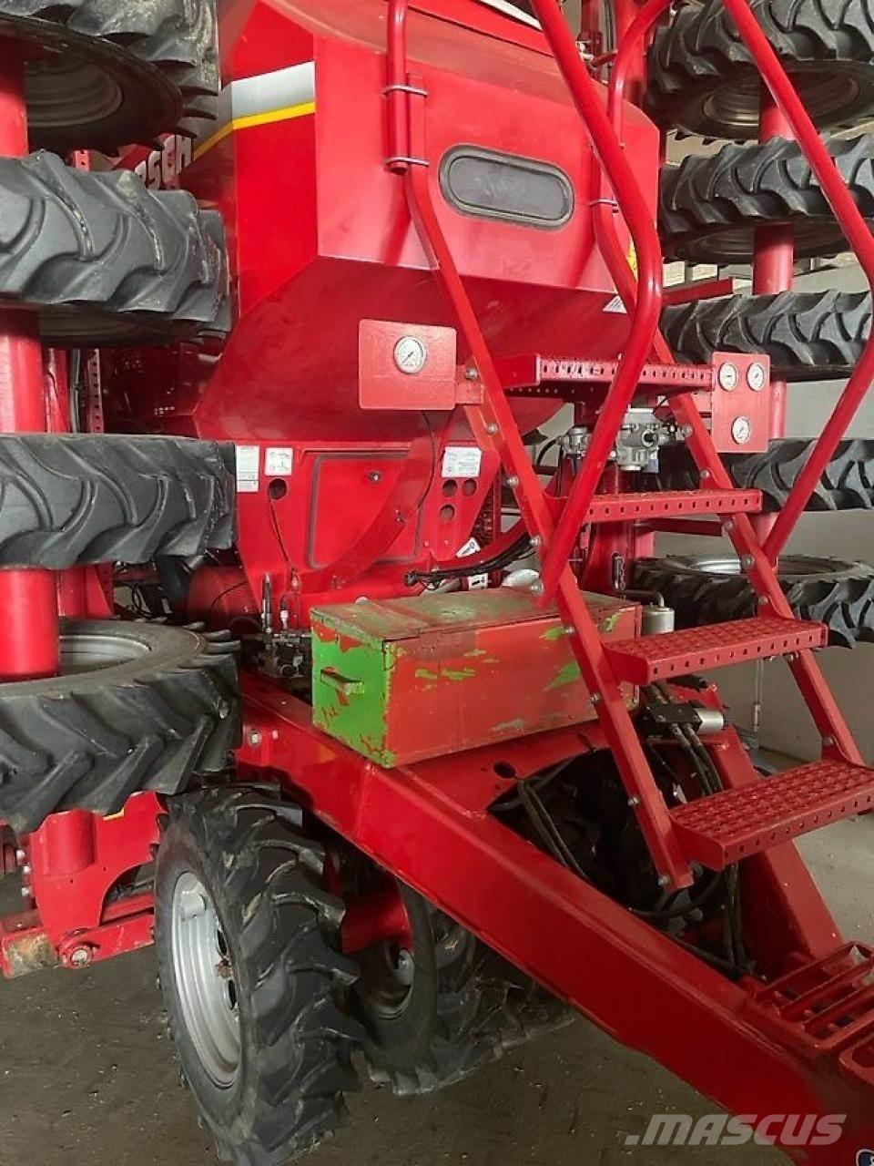 Horsch Pronto 8 DC Semoir combiné