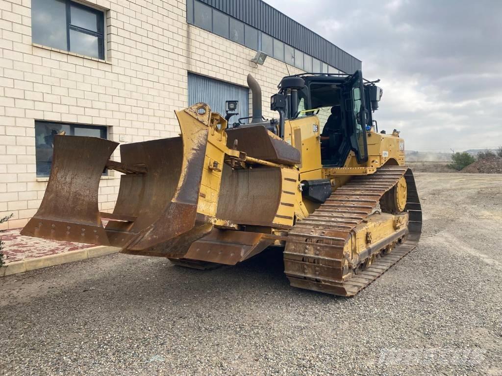 CAT D 6 Bouteurs sur chenilles
