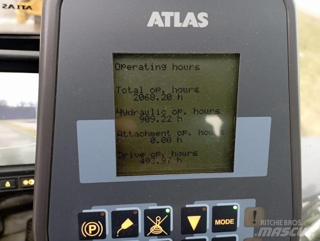 Atlas 160 W Pelle sur pneus