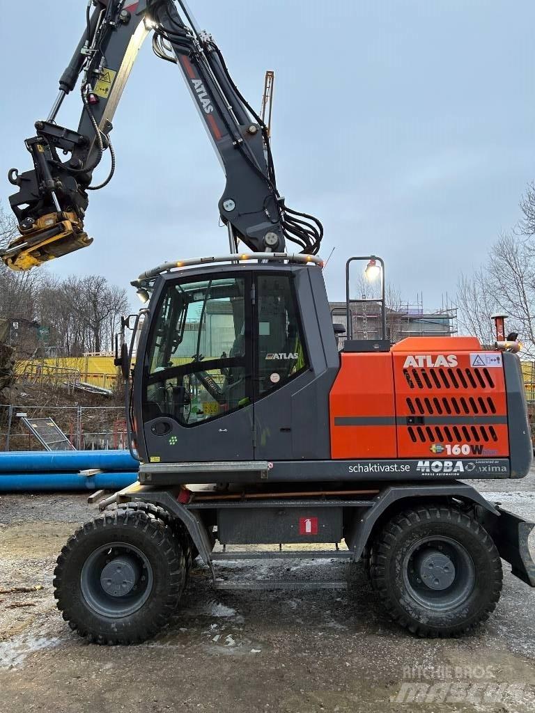 Atlas 160 W Pelle sur pneus
