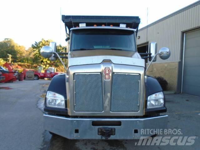 Kenworth T 880 Camion benne