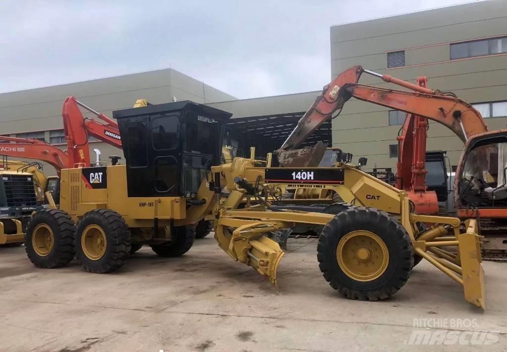CAT 140 K Niveleuse