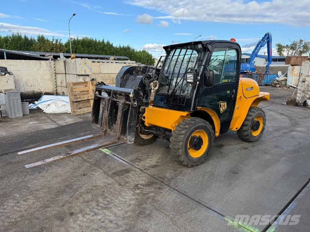 JCB 520-40 Chariot télescopique