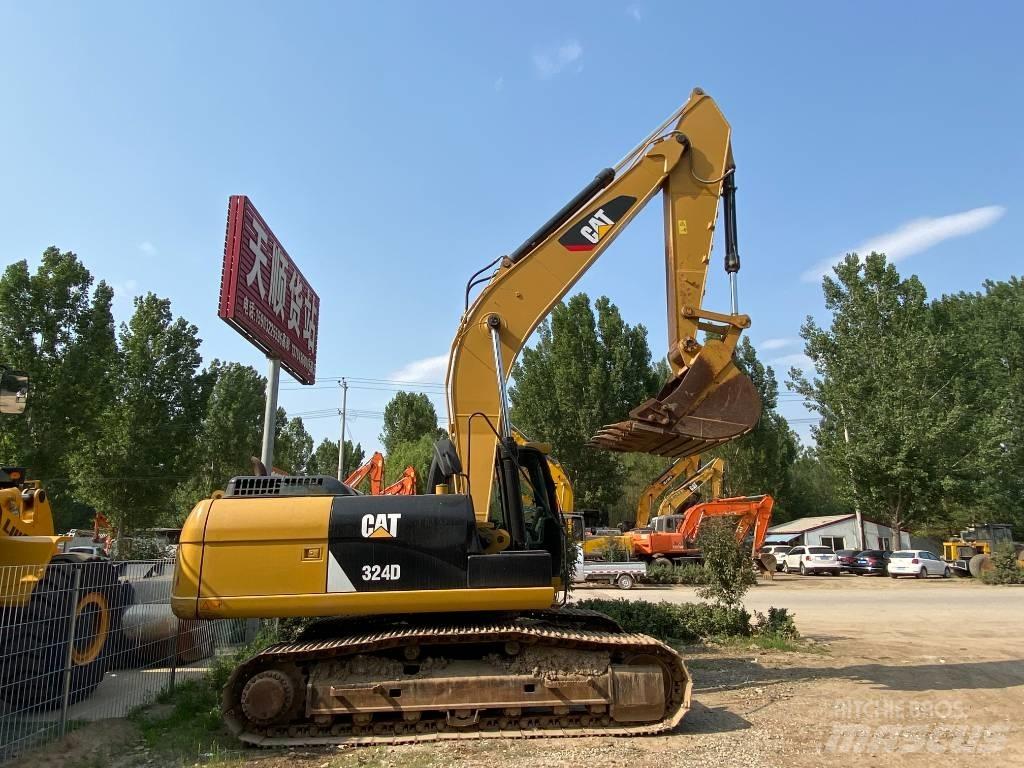 CAT 324D Pelle sur chenilles