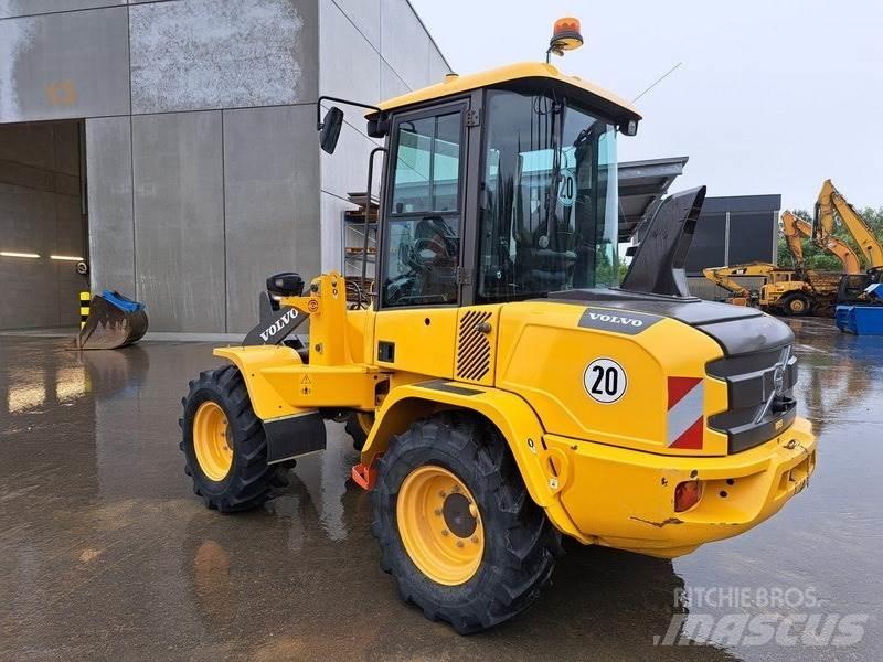 Volvo L 35 G Chargeuse sur pneus