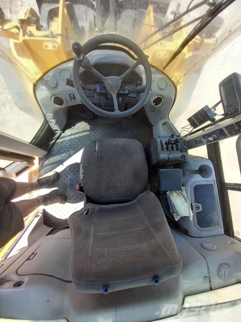 Volvo L 120 F Chargeuse sur pneus