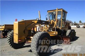 CAT 140K Niveleuse