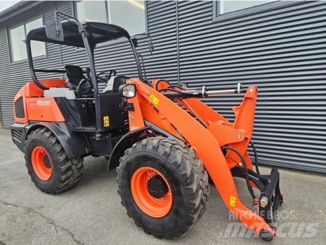 Kubota R 070 Chargeuse sur pneus