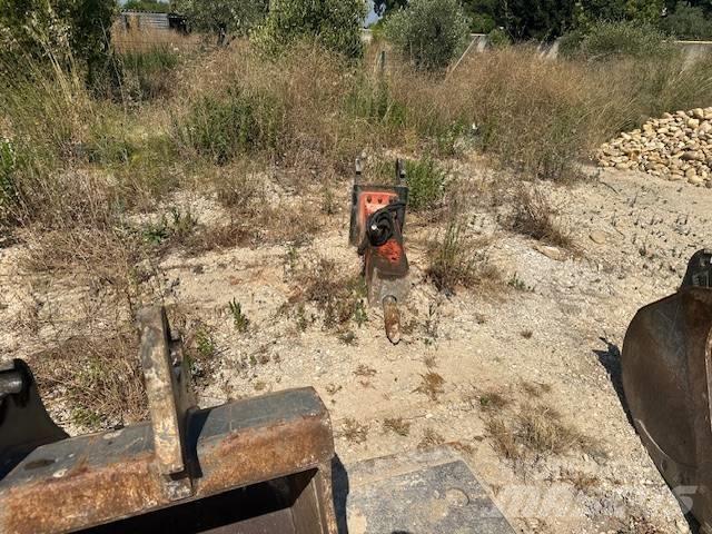 Mecalac 12 MTX Pelle sur pneus