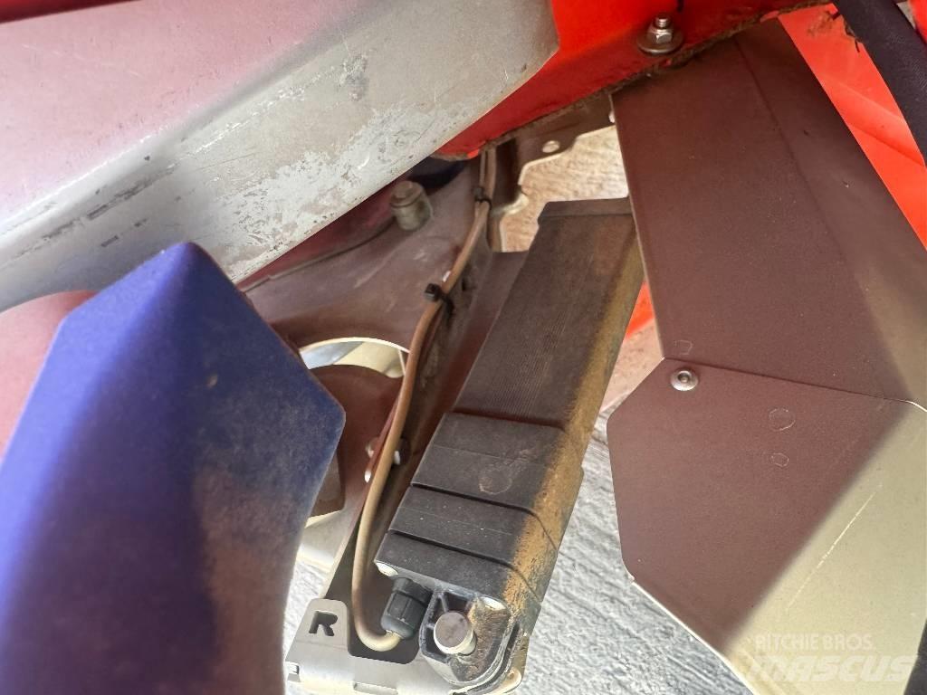 Kuhn Axis 30.1 W Semoir à engrais