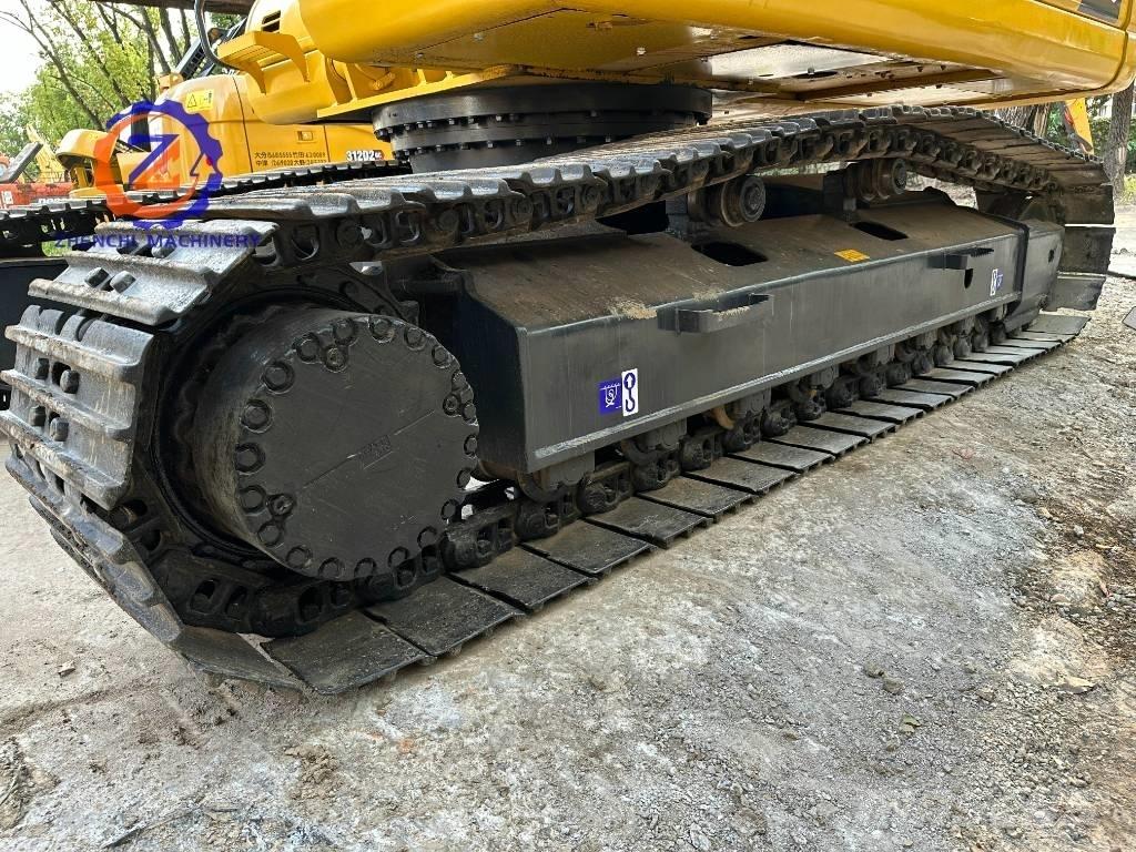 Komatsu PC 220-7 Pelle sur chenilles