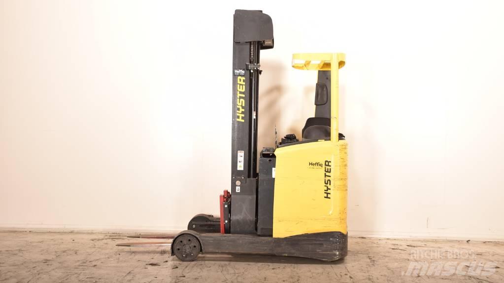 Hyster R 1.6 Chariot à mât rétractable