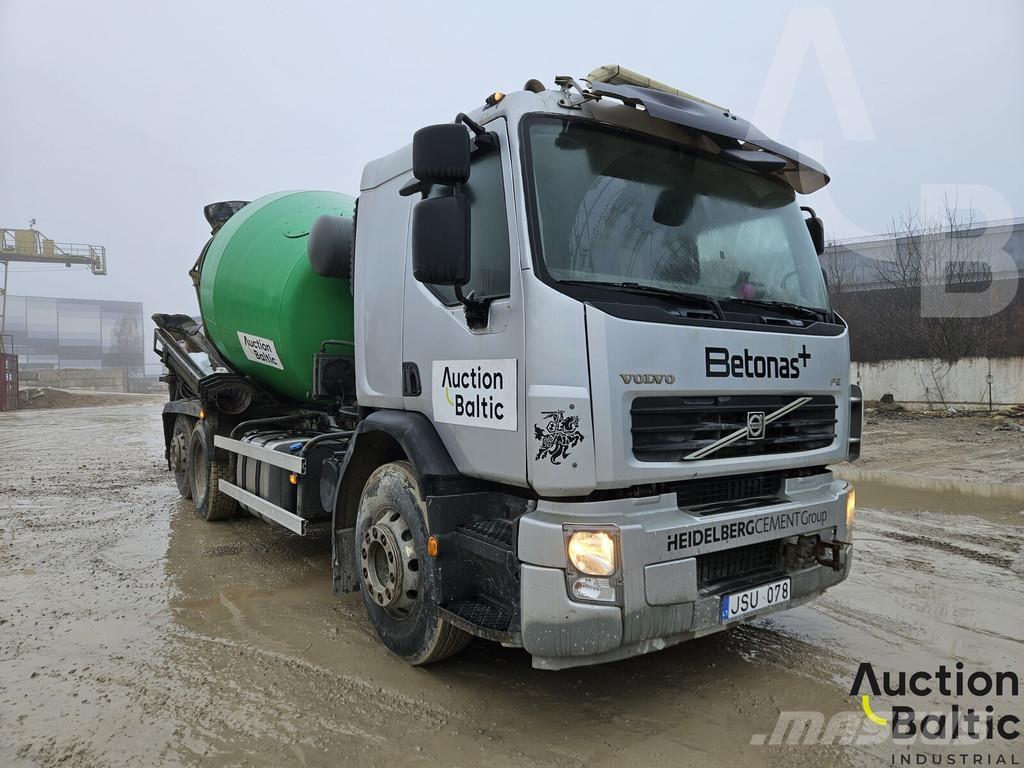 Volvo FE320 Camion malaxeur