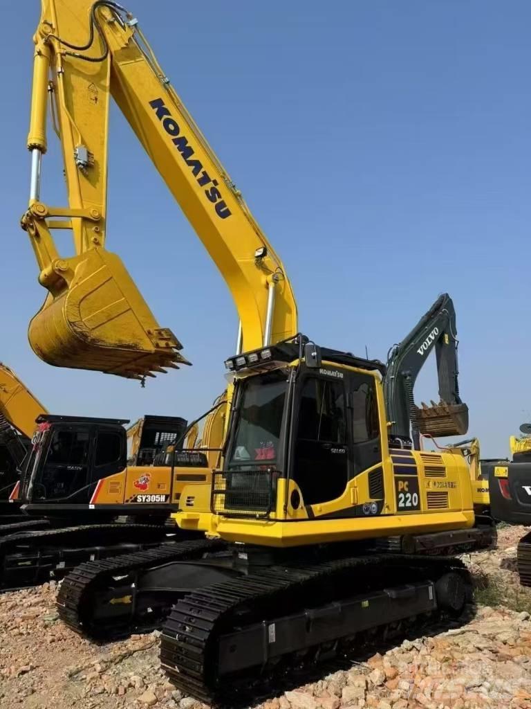 Komatsu PC 220 Pelle sur chenilles