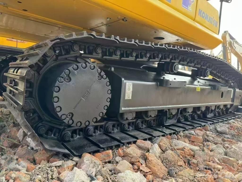Komatsu PC 220 Pelle sur chenilles