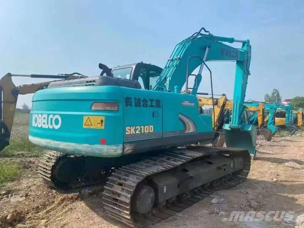 Kobelco SK 210 D Pelle sur chenilles