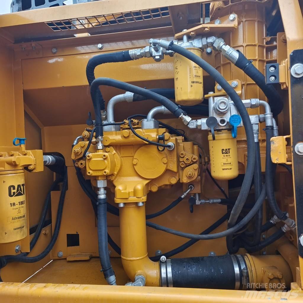 CAT 320 D Pelle sur chenilles