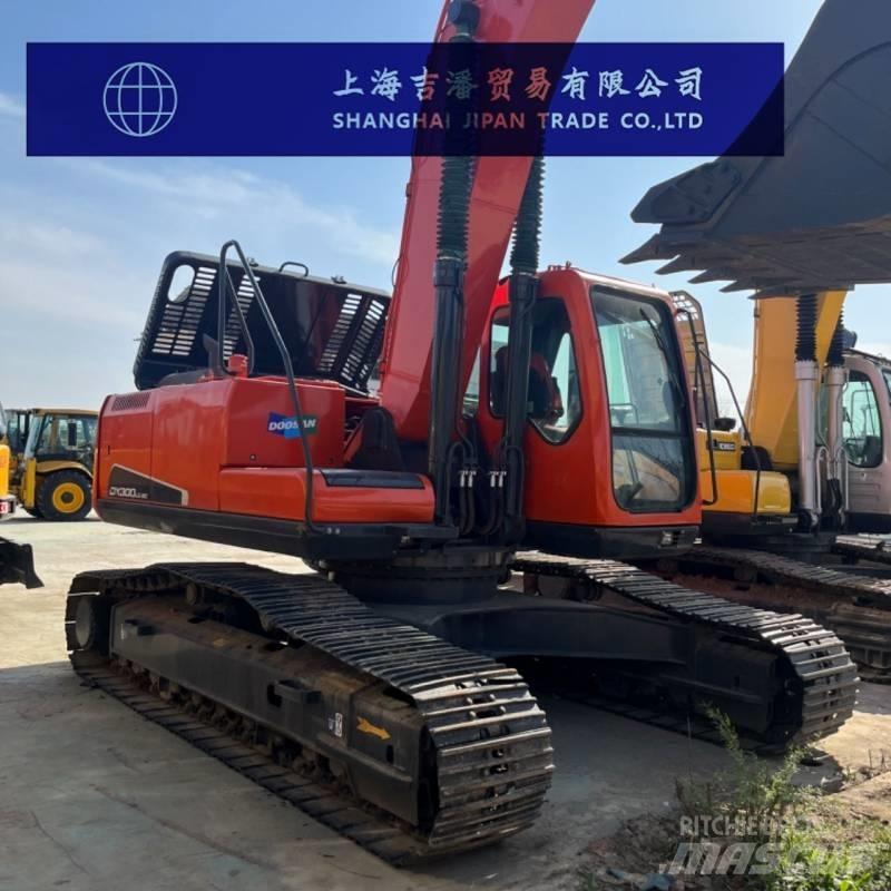 Doosan DX 300 Pelle sur chenilles