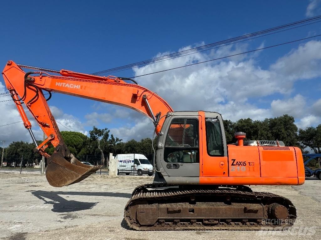 Hitachi ZX 210 Pelle sur chenilles