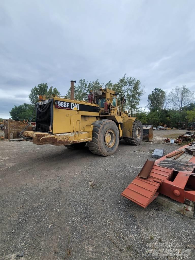 CAT 988 F Chargeuse sur pneus