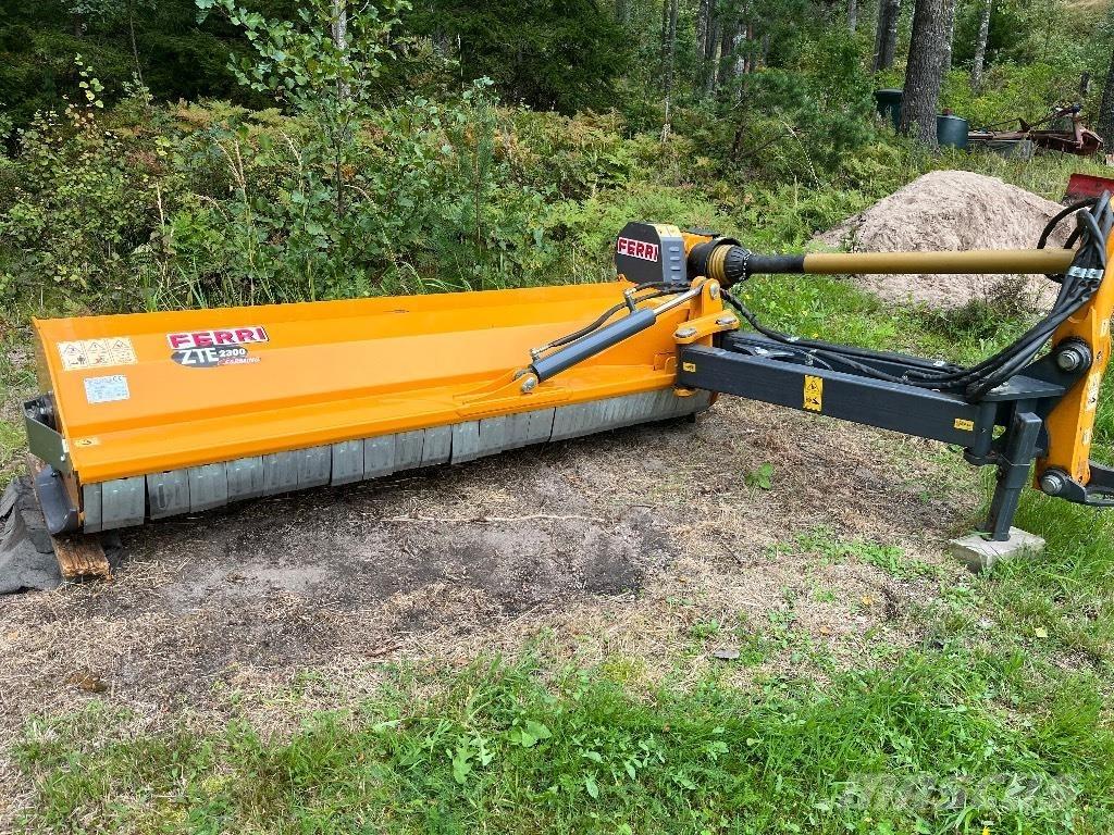 Ferri ZTE2300 Broyeur / Gyrobroyeur / Epareuse