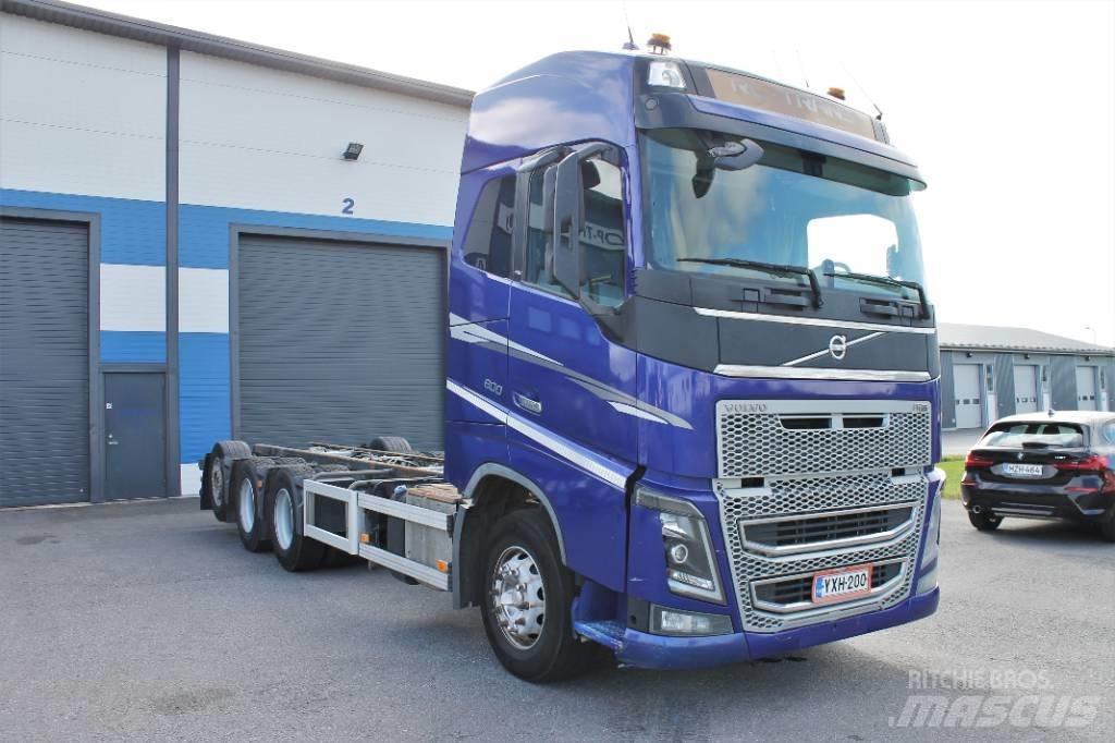 Volvo FH16 600  8x4*4 Châssis cabine