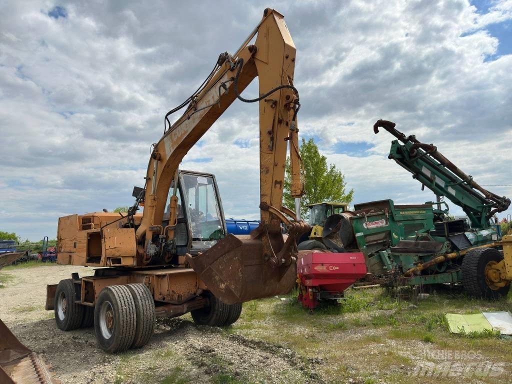 CASE 588-P Pelle sur pneus