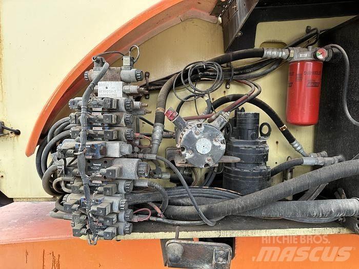 JLG 800AJ Nacelles articulées