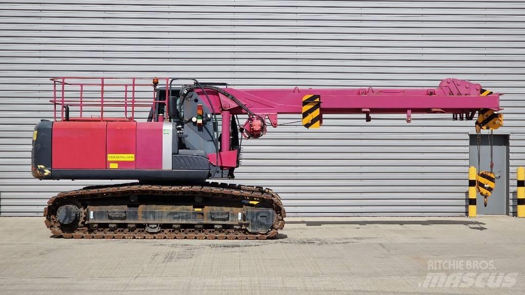 Hitachi ZX 210 LC-3 Grue sur chenilles