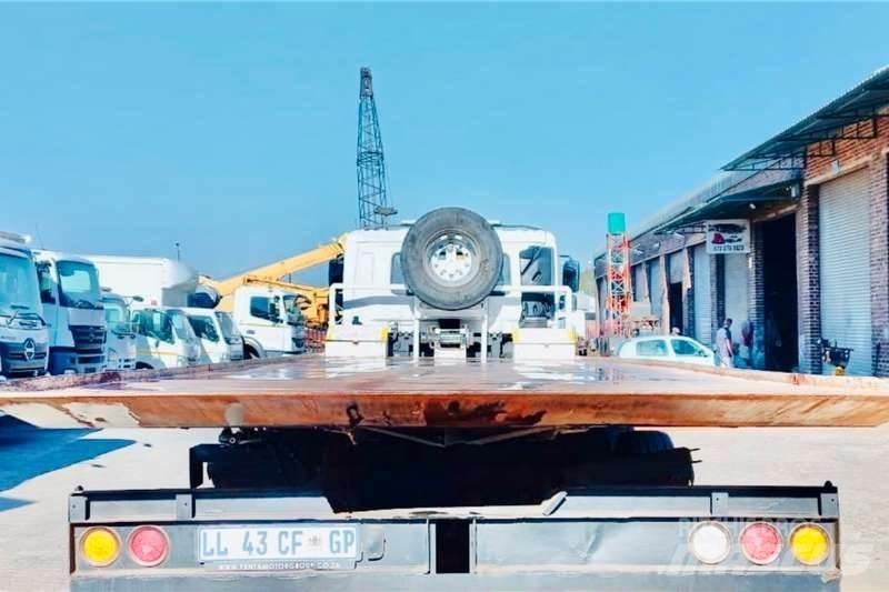 UD PDE 250 6x2 Autre camion